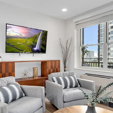 Downtown Condo Walk To Mercedes Benz Stadium Atlanta Exterior photo