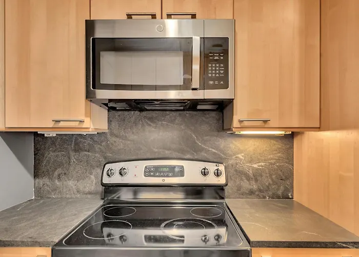 Downtown Condo Walk To Mercedes Benz Stadium
